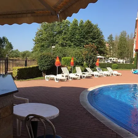 Sunset Beach Iii Hotel de apartamente